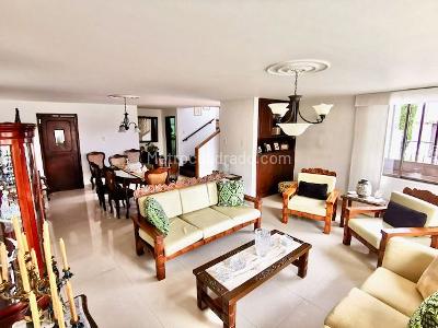 Casa de 4 alcobas en venta en Malibu Batan, Bogotá, 220 m² · foto 5 de 20