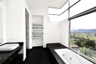 Casa de 4 alcobas en arriendo en Torca Conjunto Tundama, Chía, 525 m² · foto 16 de 19