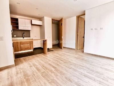 Apartamento de 2 alcobas en venta en Chico Norte, Bogotá, 57 m² · foto 3 de 12