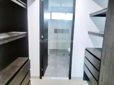 Apartamento de 3 alcobas en venta en Altos De La Carolina, Ibagué, 130 m² · foto 14 de 20