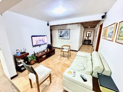 Casa de 4 alcobas en venta en Santa Barbara Molinos, Bogotá, 300 m² · foto 10 de 20