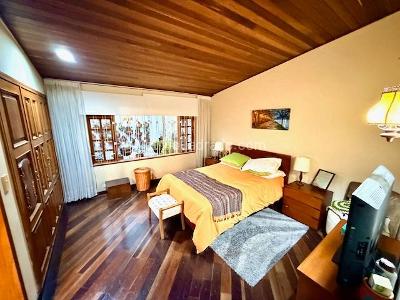 Casa de 4 alcobas en venta en Santa Barbara Molinos, Bogotá, 300 m² · foto 12 de 20