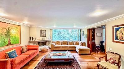 Apartamento de 3 alcobas en venta en Los Rosales, Bogotá, 206 m² · foto 3 de 20