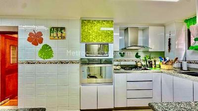 Apartamento de 3 alcobas en venta en Los Rosales, Bogotá, 206 m² · foto 7 de 20
