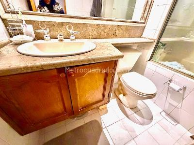 Apartamento de 3 alcobas en venta en Chico Navarra, Bogotá, 168 m² · foto 19 de 20