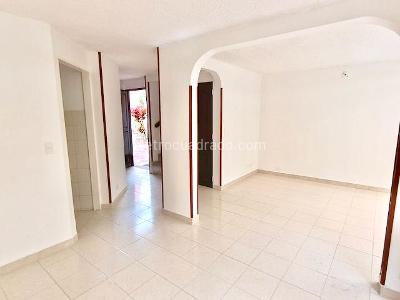 Casa de 3 alcobas en venta en Conjunto Caminos De San Francisco, Ibagué, 87 m² · foto 4 de 16