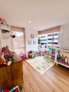 Apartamento en venta en Chico Navarra, Bogotá · foto 9 de 16