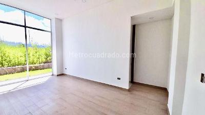 Casa de 3 alcobas en venta en Conjunto San Lorenzo Campestre, Ibagué, 240 m² · foto 11 de 20