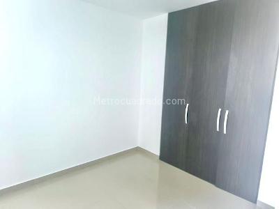 Apartamento de 3 alcobas en venta en Altos De La Carolina, Ibagué, 134 m² · foto 10 de 20
