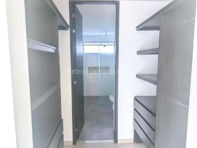 Apartamento de 3 alcobas en venta en Altos De La Carolina, Ibagué, 134 m² · foto 14 de 20