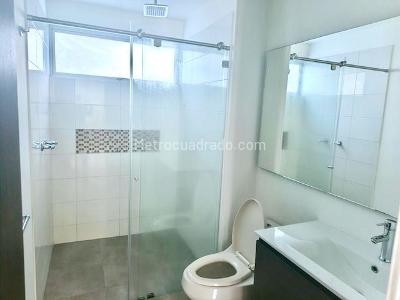 Apartamento de 3 alcobas en venta en Altos De La Carolina, Ibagué, 134 m² · foto 15 de 20