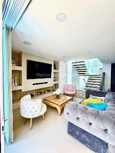 Casa de 3 alcobas en venta en Altos De La Carolina, Ibagué, 200 m² · foto 3 de 19