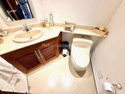 Apartamento de 3 alcobas en venta en Calleja Alta, Bogotá, 221 m² · foto 12 de 20
