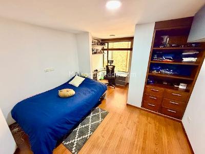 Apartamento de 3 alcobas en venta en Calleja Alta, Bogotá, 221 m² · foto 18 de 20