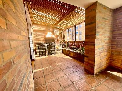 Apartamento de 3 alcobas en venta en Bella Suiza, Bogotá, 200 m² · foto 5 de 15
