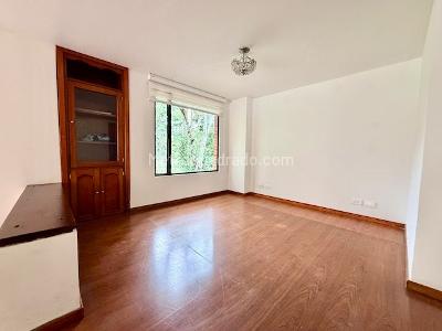 Apartamento de 3 alcobas en venta en La Calleja Country, Bogotá, 221 m² · foto 5 de 19