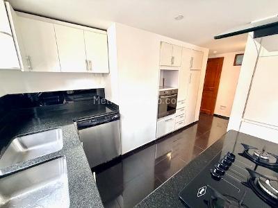 Apartamento de 3 alcobas en venta en La Calleja Country, Bogotá, 221 m² · foto 9 de 19