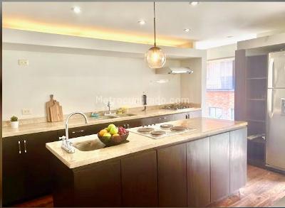 Apartamento de 3 alcobas en venta en Chico Norte Ii Sector, Bogotá, 179 m² · foto 4 de 12