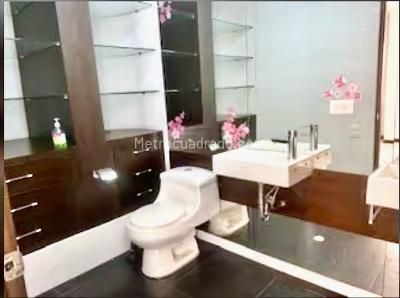 Apartamento de 3 alcobas en venta en Chico Norte Ii Sector, Bogotá, 179 m² · foto 8 de 12