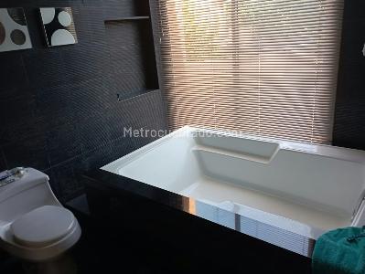 Casa de 4 alcobas en venta en San Simon Guaymaral, Bogotá, 357 m² · foto 7 de 20
