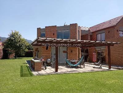 Casa de 4 alcobas en venta en San Simon Guaymaral, Bogotá, 357 m² · foto 13 de 20