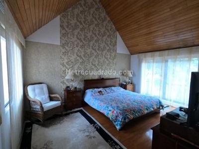 Casa de 4 alcobas en venta en Bosque Medina, Bogotá, 468 m² · foto 7 de 9