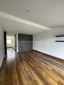 Casa en venta en San Jose De Bavaria, Bogotá · foto 7 de 20