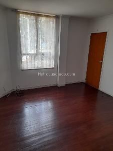 Casa de 5 alcobas en venta en Normandia, Bogotá, 264 m² · foto 8 de 10