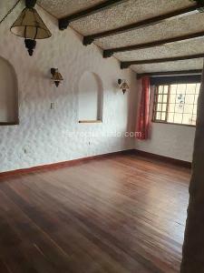 Casa de 5 alcobas en venta en Malibu La Alhambra, Bogotá, 360 m² · foto 12 de 15