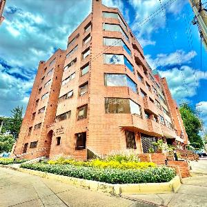 Apartamento de 3 alcobas en venta en Rincon Del Chico, Bogotá, 112 m² · foto 2 de 10