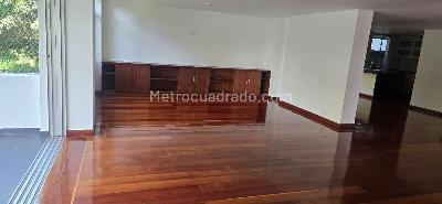 Apartamento de 3 alcobas en venta en El Poblado, Medellín, 230 m² · foto 6 de 19