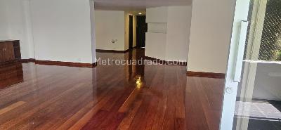 Apartamento de 3 alcobas en venta en El Poblado, Medellín, 230 m² · foto 7 de 19
