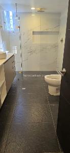 Apartamento de 3 alcobas en venta en El Poblado, Medellín, 230 m² · foto 11 de 19