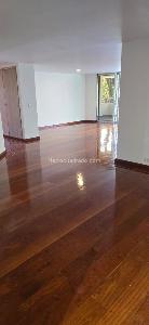 Apartamento de 3 alcobas en venta en El Poblado, Medellín, 230 m² · foto 17 de 19