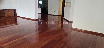 Apartamento de 3 alcobas en venta en El Poblado, Medellín, 230 m² · foto 3 de 19
