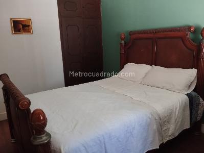 Casa de 4 alcobas en venta en Santa Barbara, Bogotá, 254 m² · foto 6 de 9
