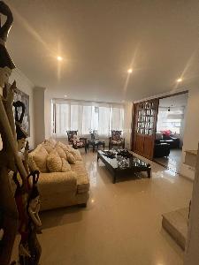 Apartamento en venta en Santa Barbara, Bogotá · foto 2 de 14