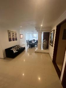 Apartamento en venta en Santa Barbara, Bogotá · foto 8 de 14