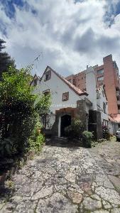 Casa de 5 alcobas en venta en Los Rosales, Bogotá, 675 m² · foto 3 de 15