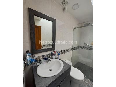 Apartamento en venta en Santa Barbara, Bogotá · foto 8 de 20