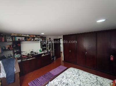 Apartamento de 3 alcobas en venta en Chico, Bogotá, 160 m² · foto 11 de 17
