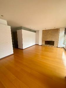 Apartamento en venta en Chico Norte, Bogotá · foto 2 de 17