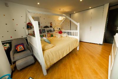 Apartamento de 3 alcobas en venta en Calleja Alta, Bogotá, 440 m² · foto 15 de 16