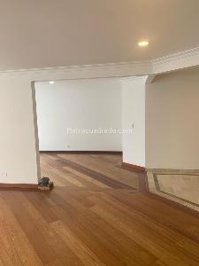 Apartamento de 3 alcobas en venta en Colina Campestre, Bogotá, 119 m² · foto 9 de 9