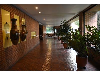 Apartamento en venta en Chico, Bogotá · foto 2 de 20