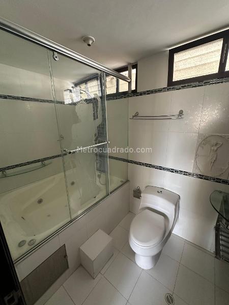 Piso – Bucaramanga, Mejoras Públicas, Comuna 13 - Oriental - Más
