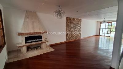 Casa de 4 alcobas en venta en Santa Paula, Bogotá, 285 m² · foto 13 de 20