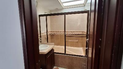 Casa de 4 alcobas en venta en Santa Paula, Bogotá, 285 m² · foto 18 de 20