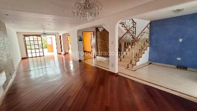 Casa de 4 alcobas en venta en Santa Paula, Bogotá, 285 m² · foto 4 de 20