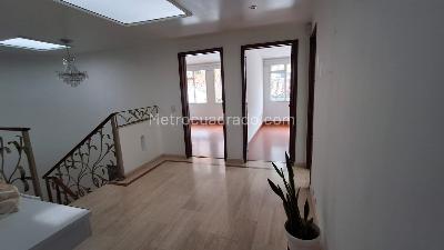 Casa de 4 alcobas en venta en Santa Paula, Bogotá, 285 m² · foto 6 de 20